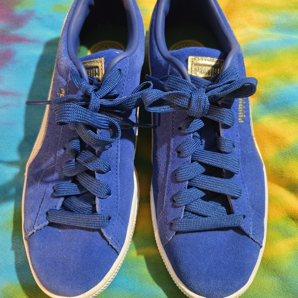 Blue Puma Sneakers
